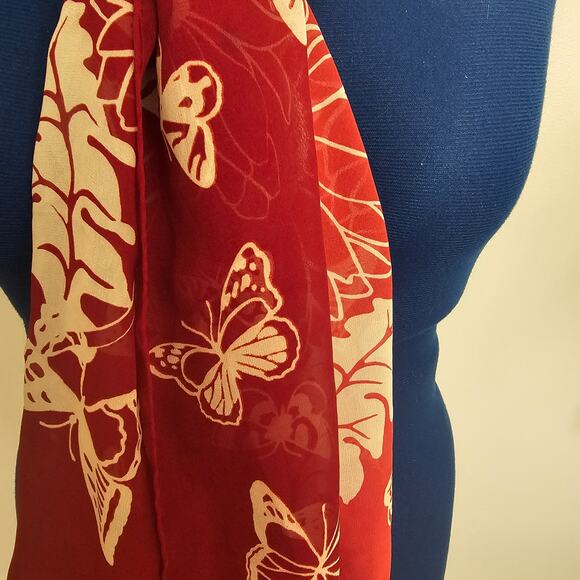Salvatore Ferragamo 100% Silk Scarf – Red Floral & Butterfly Print Made in Italy - Picture 3 of 4